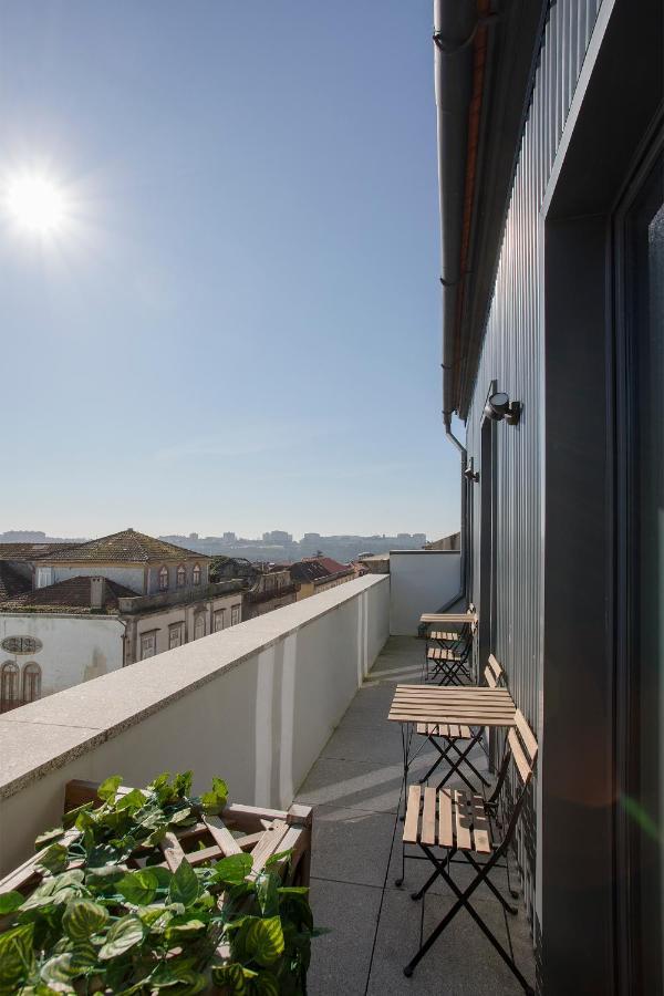 Liiiving - Downtown & Riverside Balcony Appartement Porto Buitenkant foto